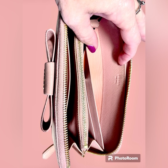 Prada Leather Zip Around Bow Wallet Ballerina Pink - Picture 3 of 13